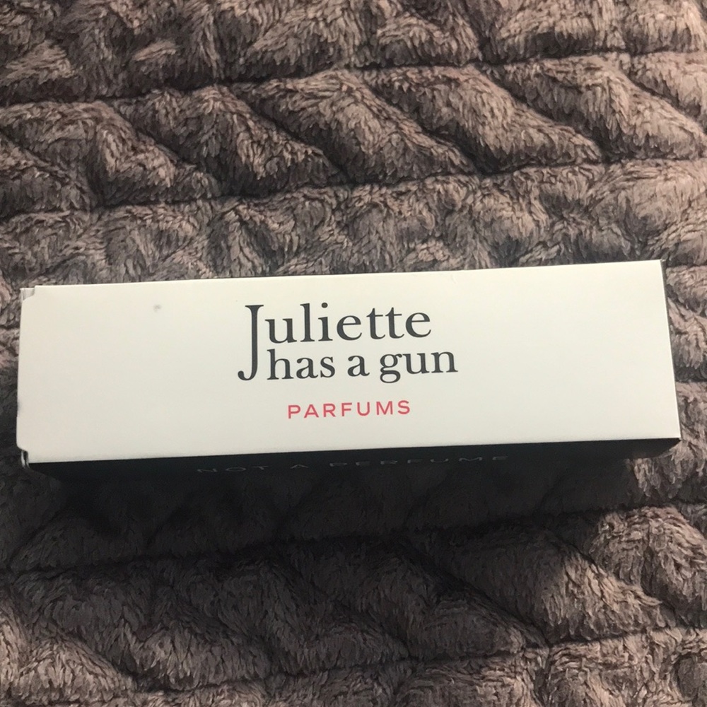 Juliette Has A G*N Sample